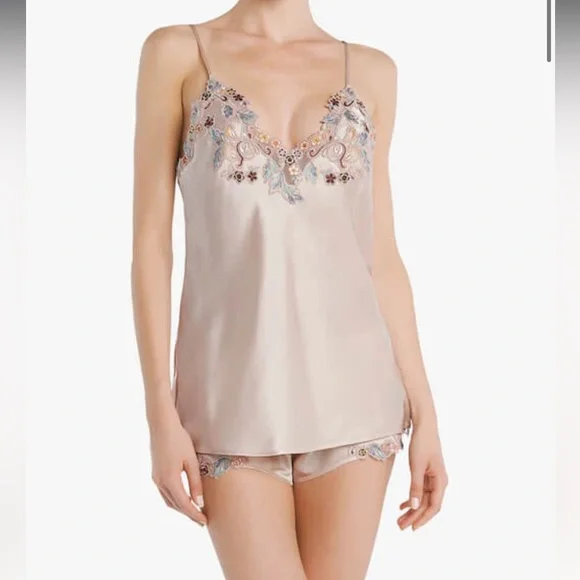La Perla rainbow Elegant Embroidered Silk set. - Picture 2 of 14